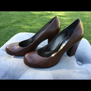 Vince Camuto Leather Upper Pumps Size 7